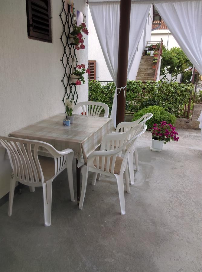 Nada Apartment Билице Екстериор снимка