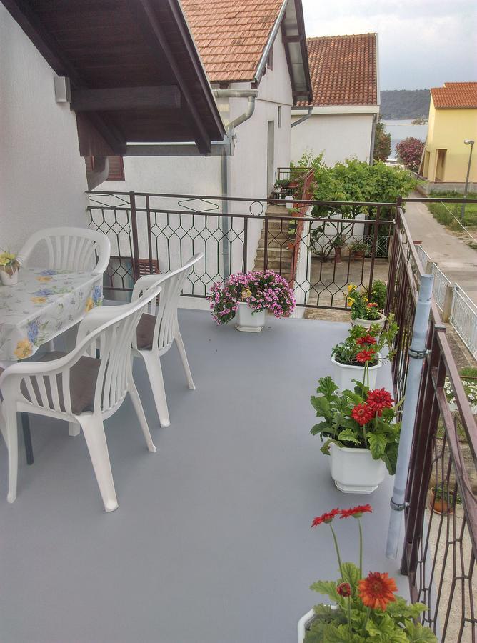 Nada Apartment Билице Екстериор снимка